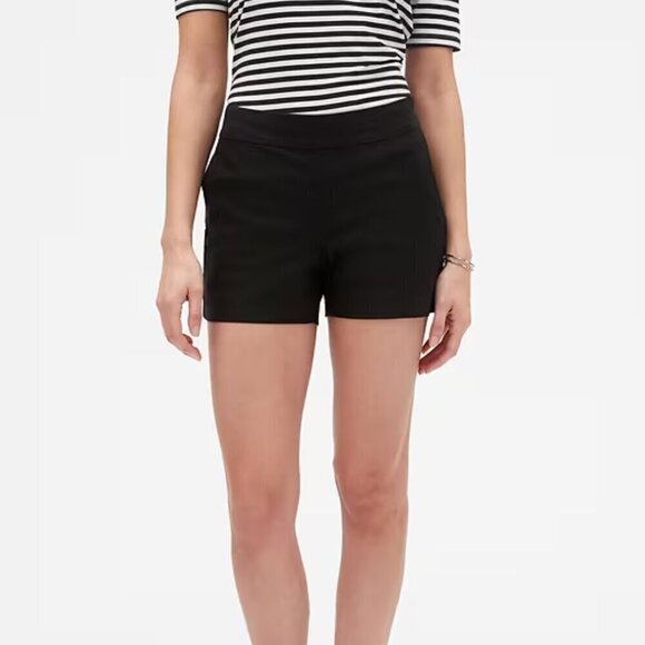 Banana Republic Black Hampton Fit Pique Short- Sz 2 - Picture 2 of 5